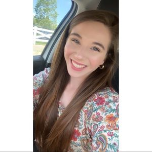 Meet your Posher, Angie
